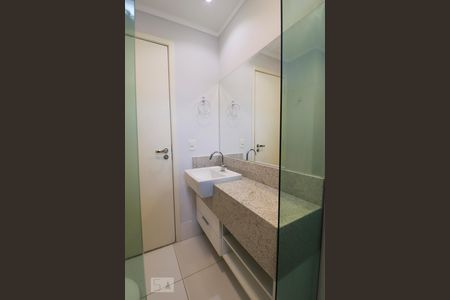 Apartamento para alugar com 54m², 2 quartos e 2 vagasBanheiro