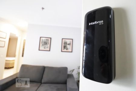 Fechadura eletrônica de apartamento para alugar com 2 quartos, 54m² em Jardim Goiás, Goiânia