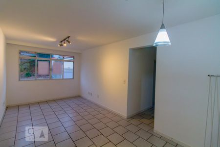 Sala de apartamento para alugar com 3 quartos, 64m² em Estreito, Florianópolis