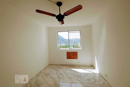 Quarto  de apartamento para alugar com 1 quarto, 50m² em Jacarepaguá, Rio de Janeiro