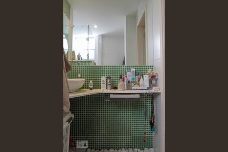 Apartamento à venda com 100m², 3 quartos e sem vagaBanheiro do Quarto 2 - Suíte