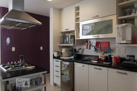 Apartamento à venda com 100m², 3 quartos e sem vagaCozinha