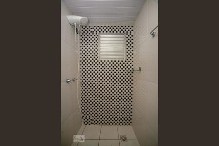 Banheiro de apartamento para alugar com 1 quarto, 36m² em Cidade Jardim, São José dos Pinhais