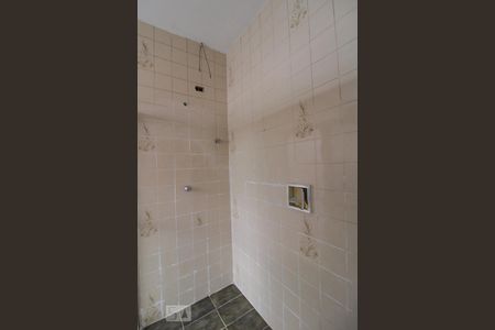 Casa para alugar com 350m², 2 quartos e 2 vagasDetalhe - Banheiro da Suíte 