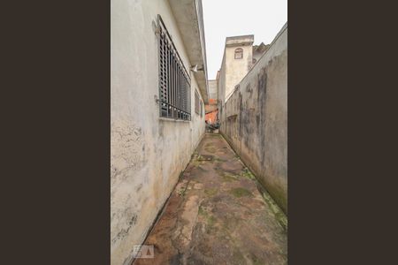 Casa para alugar com 350m², 2 quartos e 2 vagasCorredor Lateral