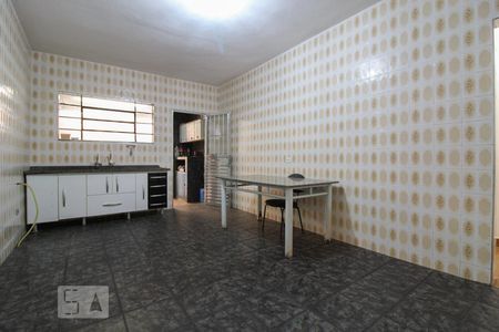 Casa para alugar com 350m², 2 quartos e 2 vagasCozinha