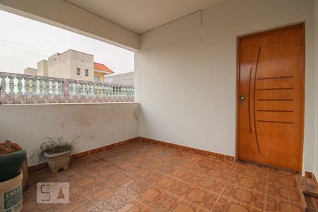 Casa para alugar com 350m², 2 quartos e 2 vagasÁrea de Entrada
