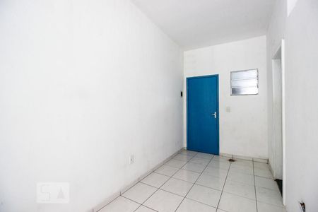 Sala / Quarto de kitnet/studio para alugar com 1 quarto, 28m² em Vargem Pequena, Rio de Janeiro