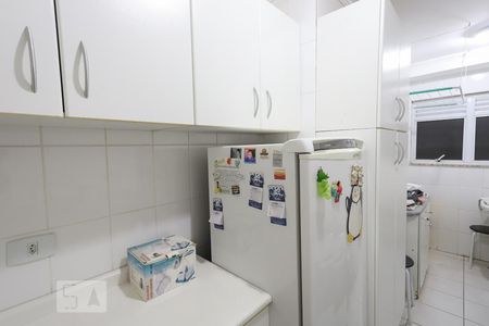 Apartamento à venda com 65m², 2 quartos e 1 vagaCozinha