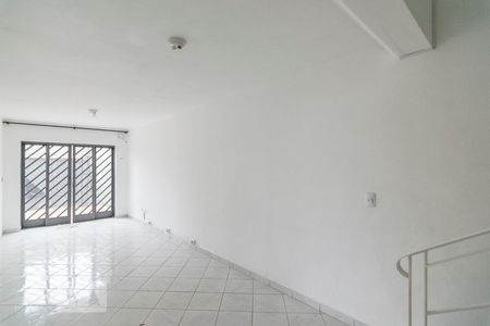 Sala 1 de casa para alugar com 3 quartos, 130m² em Jardim Stella, Santo André