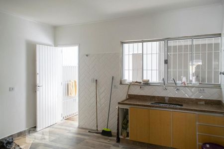 Casa à venda com 180m², 2 quartos e 2 vagasCOZINHA