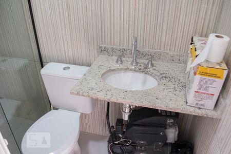 Casa à venda com 180m², 2 quartos e 2 vagasBANHEIRO SERVIÇO