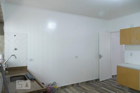 Casa à venda com 180m², 2 quartos e 2 vagasCOZINHA
