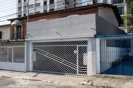 Casa à venda com 180m², 2 quartos e 2 vagasFACHADA