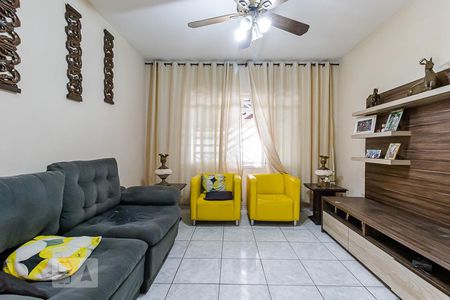 Sala de Estar de casa à venda com 3 quartos, 200m² em Jardim Santa Emilia, São Paulo