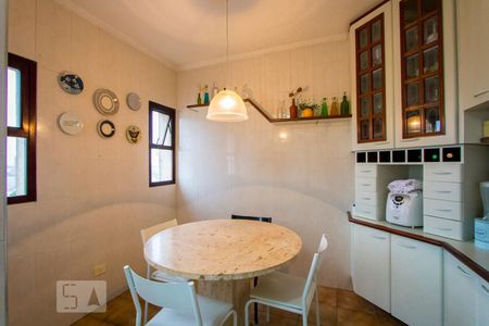 Apartamento à venda com 147m², 3 quartos e 2 vagasCopa