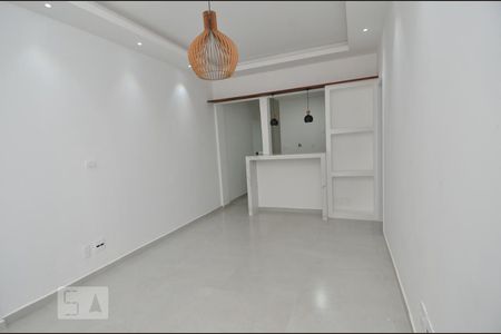 Sala de apartamento à venda com 2 quartos, 60m² em Copacabana, Rio de Janeiro