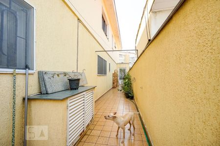 Casa à venda com 155m², 3 quartos e 2 vagasCorredor lateral