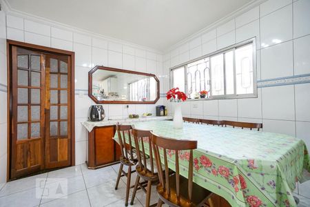 Casa à venda com 155m², 3 quartos e 2 vagasCopa