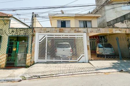 Casa à venda com 155m², 3 quartos e 2 vagasFachada