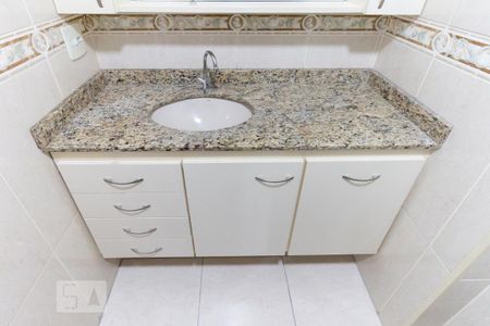 Banheiro de apartamento para alugar com 3 quartos, 66m² em Vila Moinho Velho, São Paulo