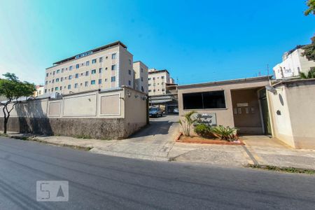 Apartamento à venda com 52m², 2 quartos e 1 vaga Apartamento à venda com 52m², 2 quartos e 1 vagaFachada