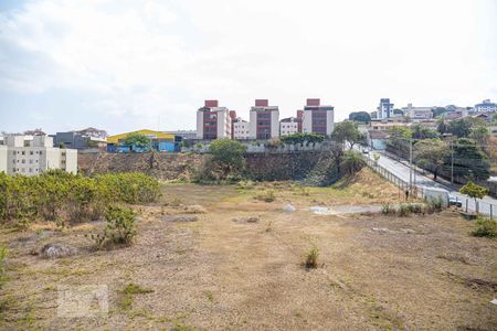 Vista do Quarto 1 de apartamento para alugar com 2 quartos, 49m² em Camargos, Belo Horizonte