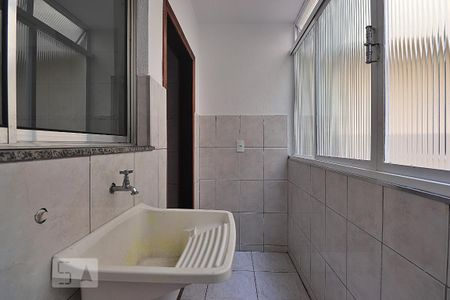 Apartamento para alugar com 58m², 2 quartos e 1 vagaÁrea de Serviço