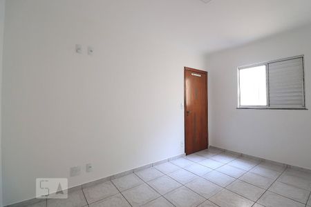 Quarto 2 de apartamento para alugar com 2 quartos, 58m² em Vila Humaitá, Santo André