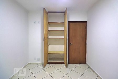 Apartamento à venda com 91m², 3 quartos e 1 vagaQuarto 2