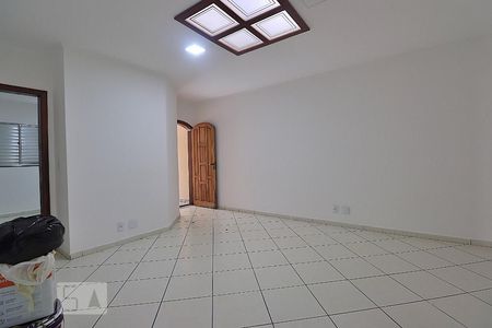 Sala de apartamento à venda com 3 quartos, 91m² em Vila Humaitá, Santo André