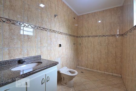 Banheiro da Suíte de apartamento à venda com 3 quartos, 91m² em Vila Humaitá, Santo André