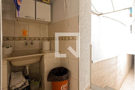 Casa à venda com 165m², 2 quartos e 3 vagas Casa à venda com 165m², 2 quartos e 3 vagasÁrea de Serviço