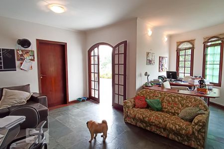 Casa de condomínio à venda com 420m², 4 quartos e 4 vagas Casa de condomínio à venda com 420m², 4 quartos e 4 vagasSala (andar superior)