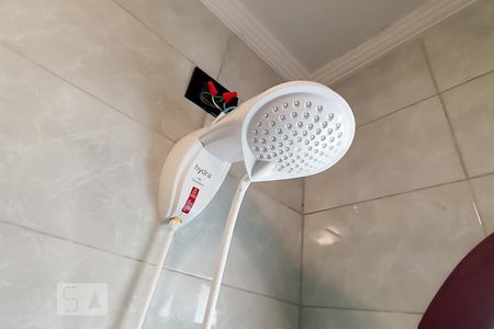 Casa de condomínio à venda com 420m², 4 quartos e 4 vagas Casa de condomínio à venda com 420m², 4 quartos e 4 vagasDetalhe banheiro da suíte 3 - Chuveiro