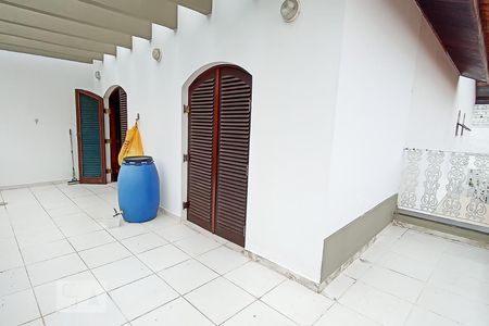 Casa de condomínio à venda com 420m², 4 quartos e 4 vagas Casa de condomínio à venda com 420m², 4 quartos e 4 vagasVaranda da suíte 4