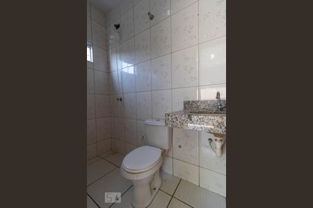 Banheiro suíte de casa para alugar com 3 quartos, 120m² em Residencial Recanto do Bosque, Goiânia