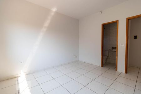 Suíte de casa para alugar com 3 quartos, 120m² em Residencial Recanto do Bosque, Goiânia
