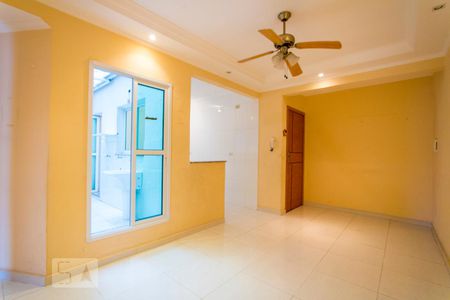 Sala de apartamento para alugar com 2 quartos, 56m² em Vila Bela Vista, Santo André