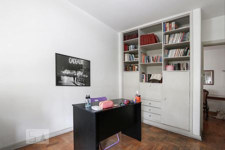 Escritório de apartamento à venda com 3 quartos, 137m² em Pinheiros, São Paulo