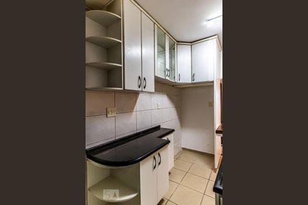 Cozinha de apartamento para alugar com 1 quarto, 60m² em Bela Vista, São Paulo