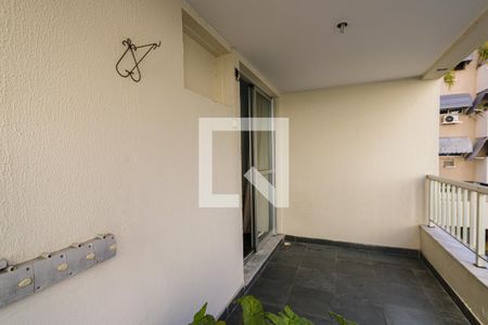 Apartamento à venda com 75m², 2 quartos e 1 vaga Apartamento à venda com 75m², 2 quartos e 1 vagaVaranda da Sala