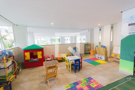 Apartamento à venda com 75m², 2 quartos e 1 vaga Apartamento à venda com 75m², 2 quartos e 1 vagaEspaço Kids