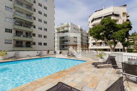 Apartamento à venda com 75m², 2 quartos e 1 vaga Apartamento à venda com 75m², 2 quartos e 1 vagaPiscina