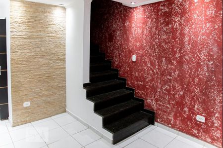 Sala de casa de condomínio à venda com 2 quartos, 62m² em Vila Carmosina, São Paulo