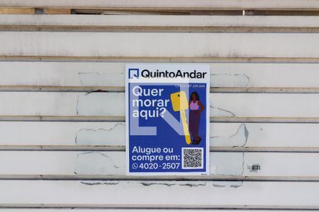 Casa para alugar com 550m², 3 quartos e 4 vagasFachada