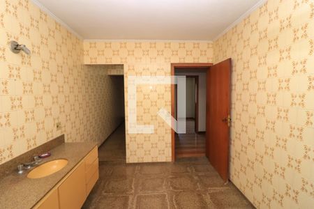 Casa para alugar com 550m², 3 quartos e 4 vagasBanheiro da Suíte