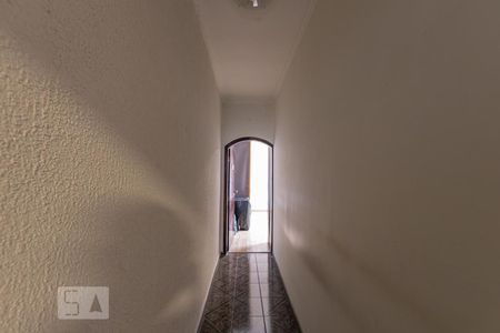 Casa à venda com 220m², 5 quartos e 2 vagasCorredor