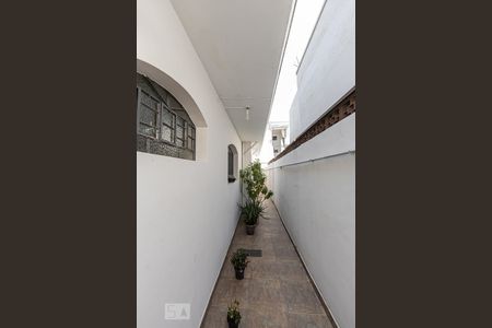 Casa à venda com 220m², 5 quartos e 2 vagasCorredor Externo