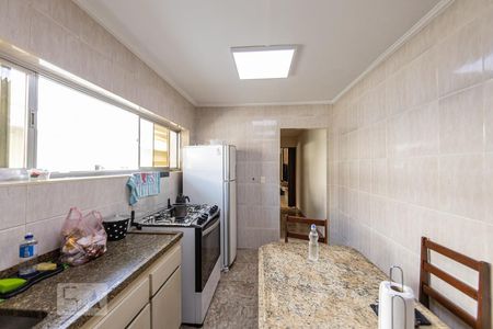 Casa à venda com 220m², 5 quartos e 2 vagasCozinha